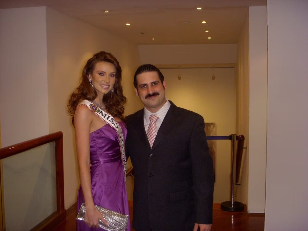 Vanessa Gonçalves (Caracas, Venezuela 2010) Miss Venezuela 2010, modelo y figura del ámbito de la moda y la representación estética nacional.
